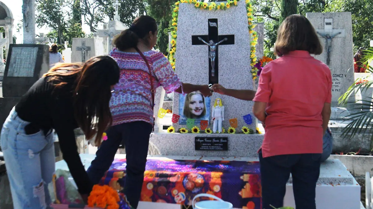 Día de Muertos panteón Aurelio Magaña  (4)